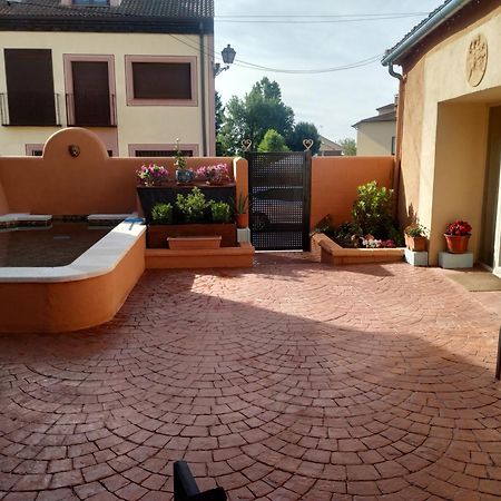 Casa Rural El Horno De La Aldegueela Torrecaballeros Eksteriør bilde