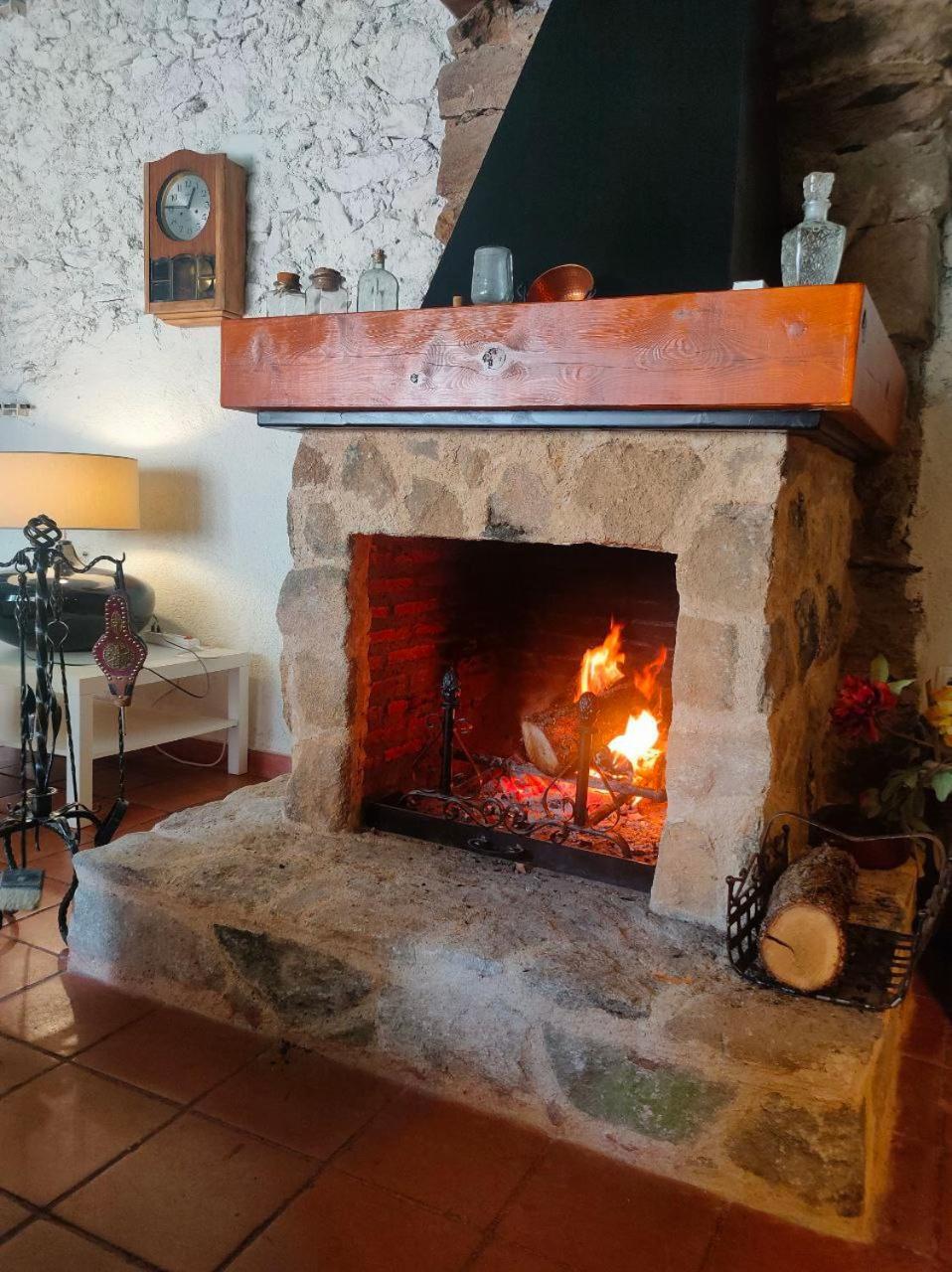 Casa Rural El Horno De La Aldegueela Torrecaballeros Eksteriør bilde