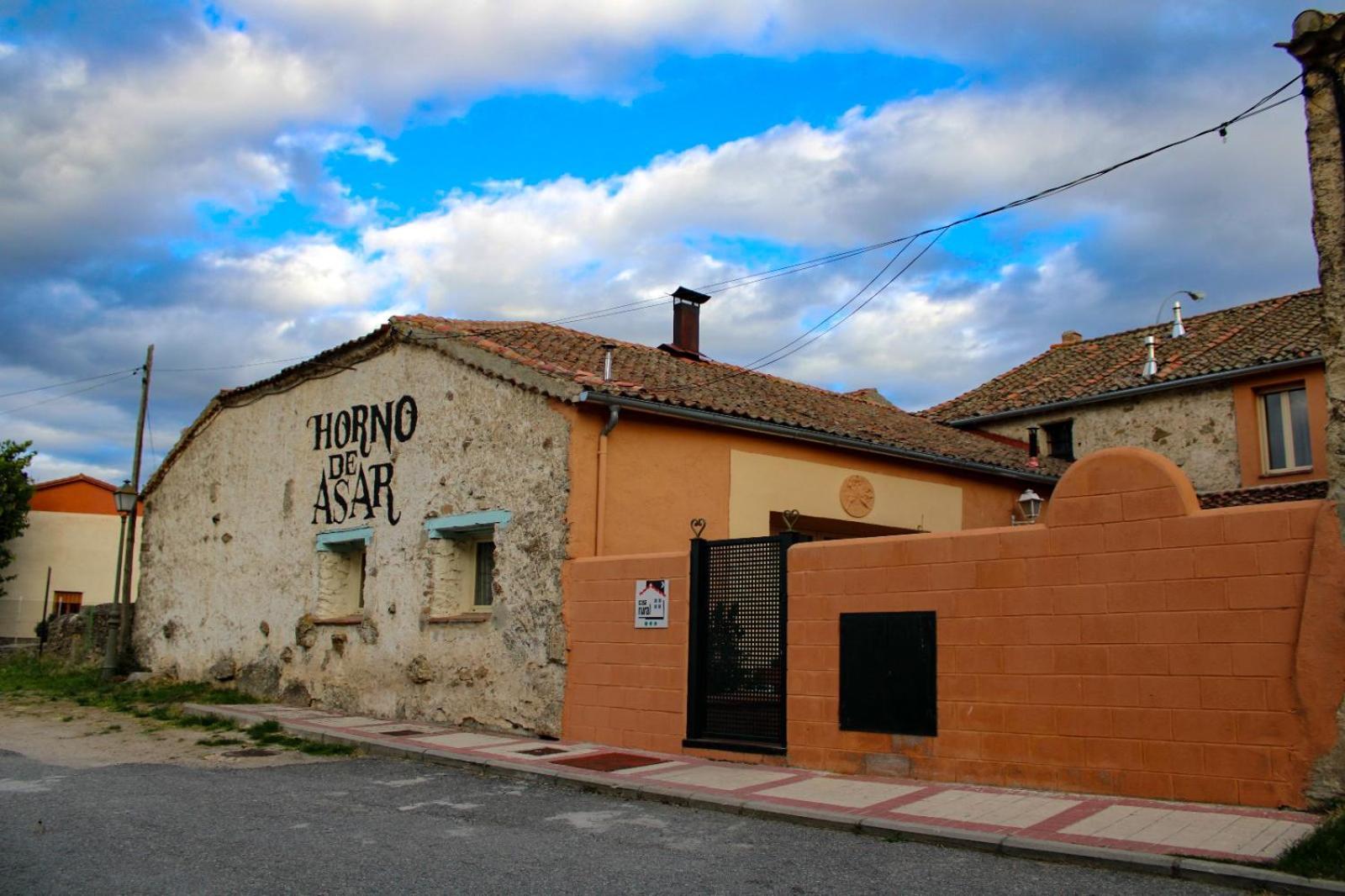 Casa Rural El Horno De La Aldegueela Torrecaballeros Eksteriør bilde